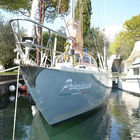 Principessa Barca A Vela Otel
