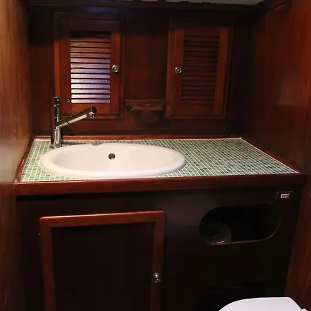 Otel Principessa Barca A Vela