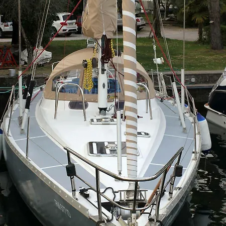 Principessa Barca A Vela Otel